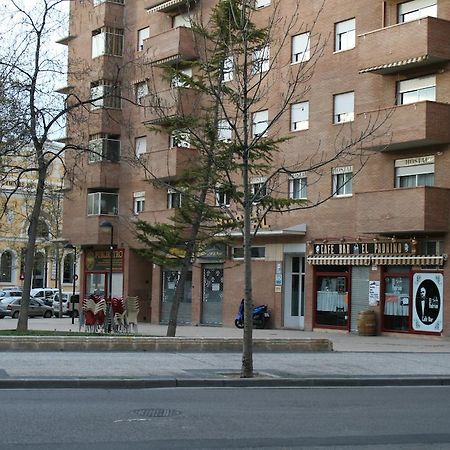 Hostal Puente De Piedra 사라고사 외부 사진